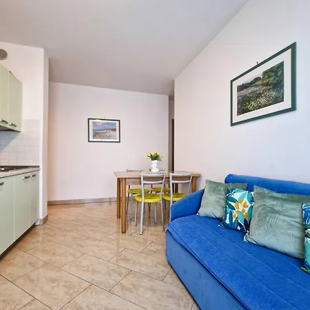Apartment Cozy Flat Near Beach-beahost